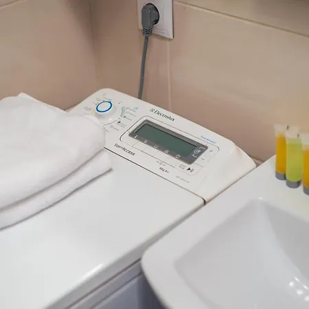 Wlochy Ratusz Lovely By Bookinghost