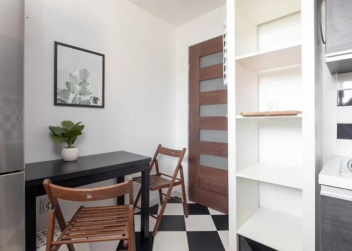 Wlochy Ratusz Lovely By Bookinghost Apartment Warsaw