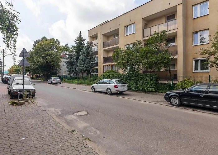 Wlochy Ratusz Lovely By Bookinghost *