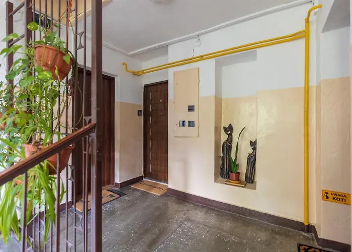 Apartmán Wlochy Ratusz Lovely By Bookinghost